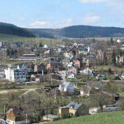 Blick auf das Stadtteil Neuwelt von Sonnenleithe aus