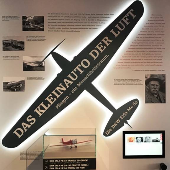 Ein ganz besonderes Exponat der Ausstellung 'Vom ältesten Eisenhammer in die Moderne' - das 'Volksflugzeug' - und seine Geschichte werden eindrucksvoll vorgestellt.