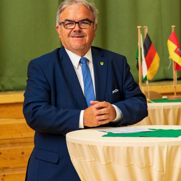 1. Spatenstich zur Errichtung einer Glasfaserinfrastruktur am 03.06.2020 im Schwarzenberger Ortsteil Erla-Crandorf - Herr Frank Vogel, Landrat des Erzgebirgskreises (Foto: Foto-Weigel, Schwarzenberg)