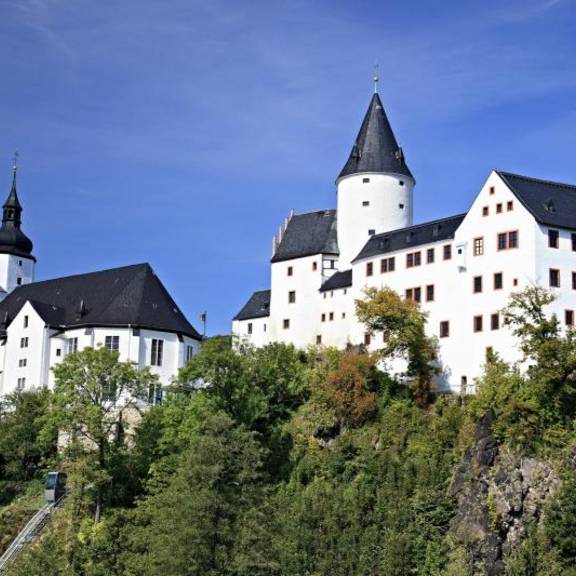 Blick auf Schloss und St. Georgenkirche (Foto BUR Werbeagenzur GmbH)